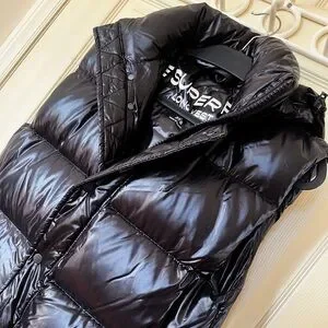 お値下げ‼️THE SUPER PUFF LONG VEST ブラック Aritzia | Jackets & Coats | Aritzia Tna The Super Puff Long Vest